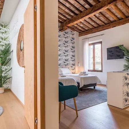 Blooms Botanical Guest house Padova