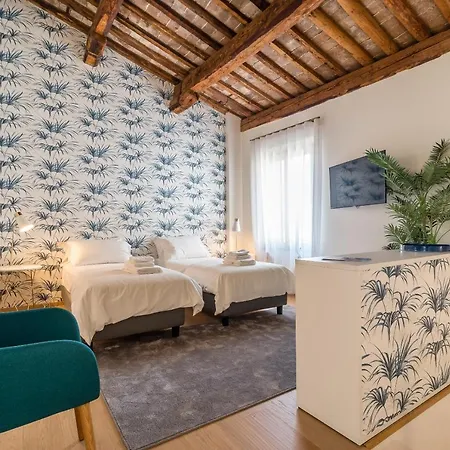 Blooms Botanical Padova